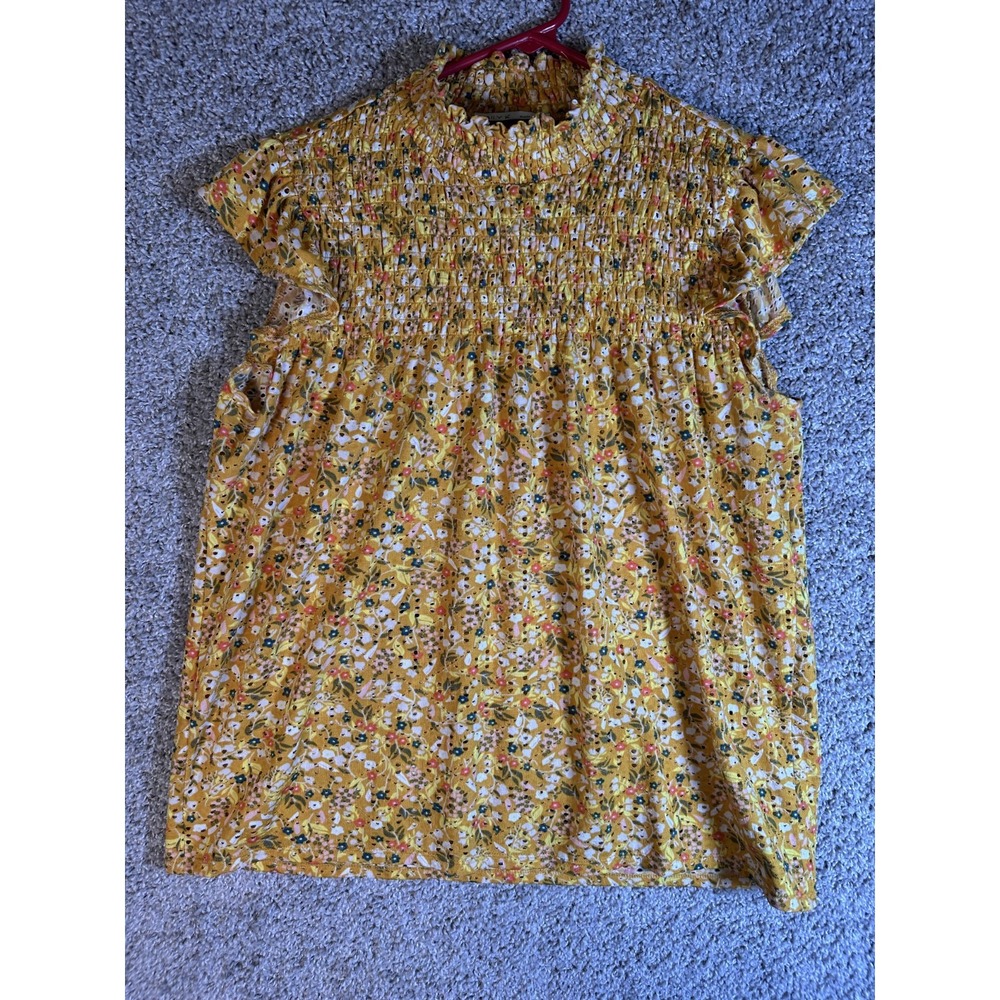 Kaily K Eyelet Smocked Top Yellow Pink Size M Flutter Sleeves Floral Dainty Boho